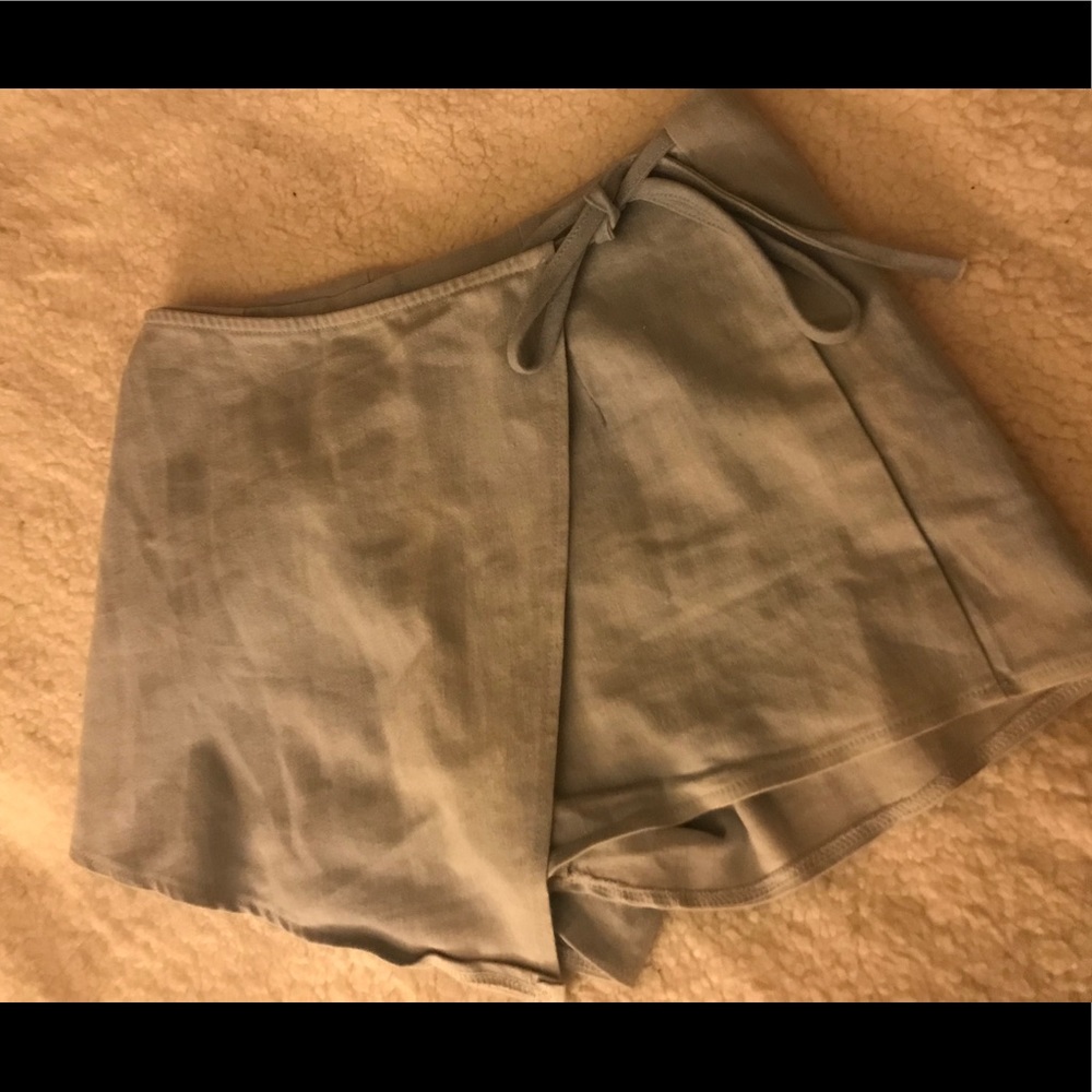 Light blue skort!